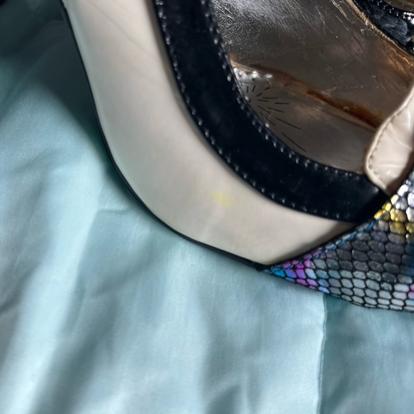 Iridescent rainbow snakeskin Pumps - Picture 10 of 11